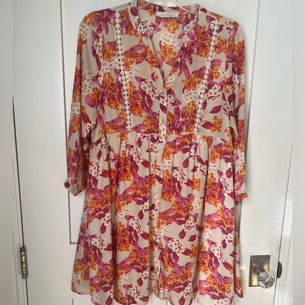 Entro In Bloom Taupe Floral Babydoll Dress sz S - Picture 5 of 9